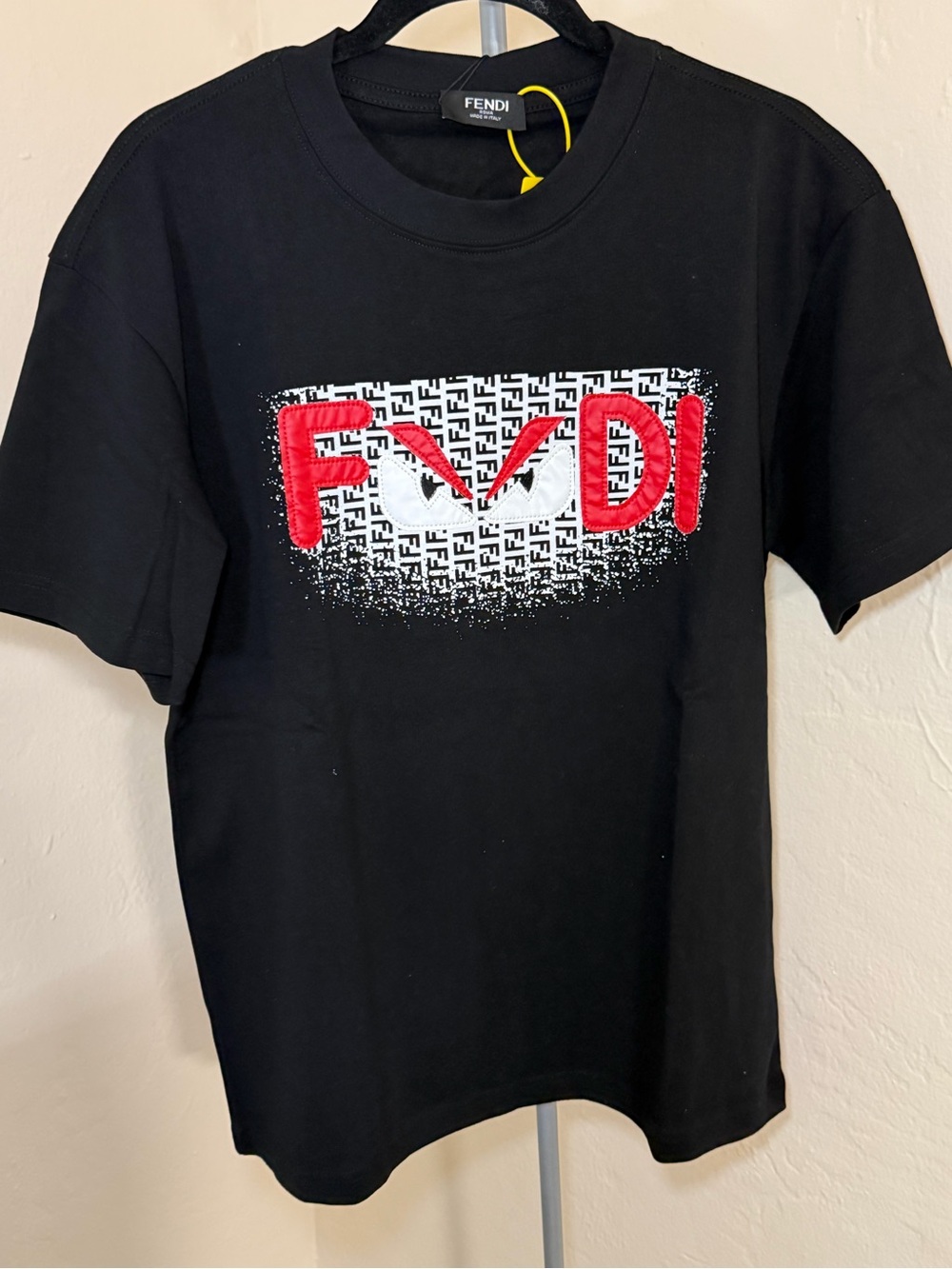 T shirt men Black Logo Graphic Sweatshirt with Red and White Accents